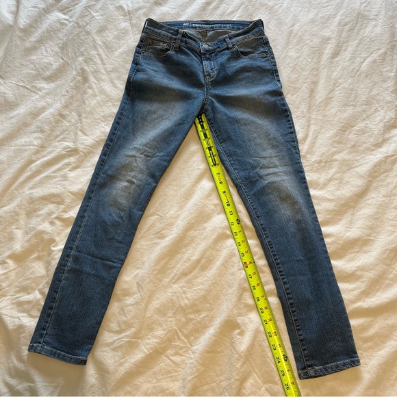 Old navy skinny jeans - Picture 3 of 7